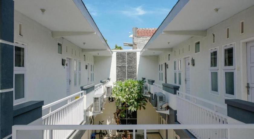Capital O 1475 Oemah Jawa Family Residence Jember Ngoại thất bức ảnh
