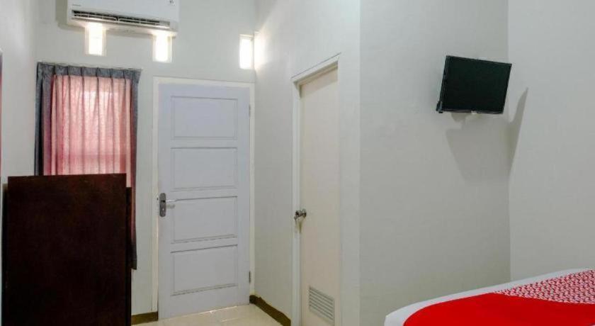 Capital O 1475 Oemah Jawa Family Residence Jember Ngoại thất bức ảnh